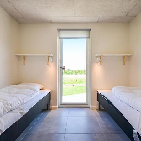 7 Bedroom Cozy In Glesborg