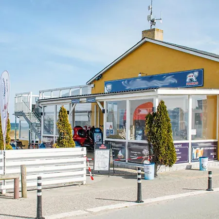 7 Bedroom Cozy In * Glesborg